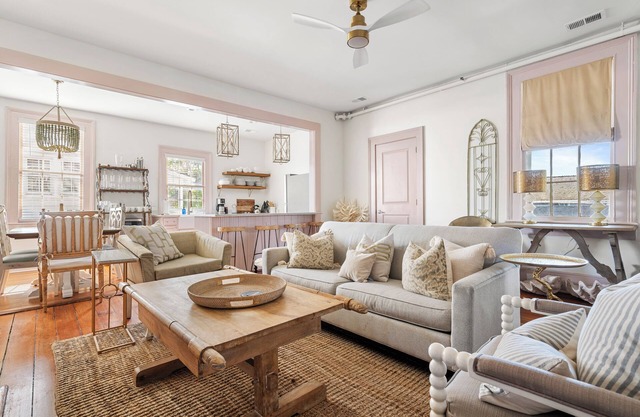 Southern Ease, Contemporary Flair | The Charleston