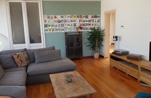 Spacious apartment near the harbor and the beach