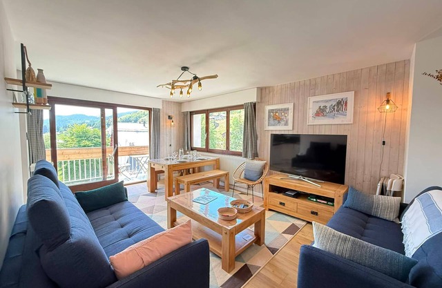 Spacious apartment, central and quiet, balcony, 6 pax