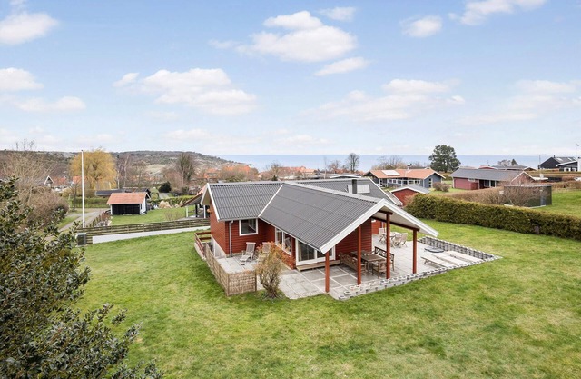 Stunning home in Allinge with WiFi