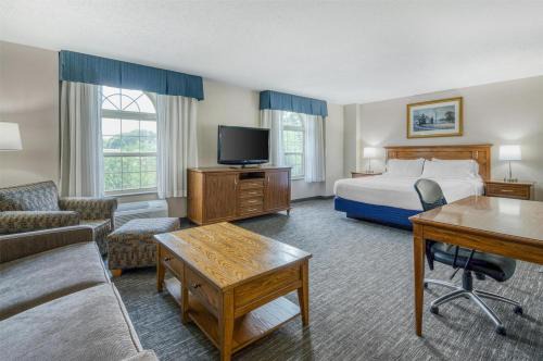 Surestay Hotel 