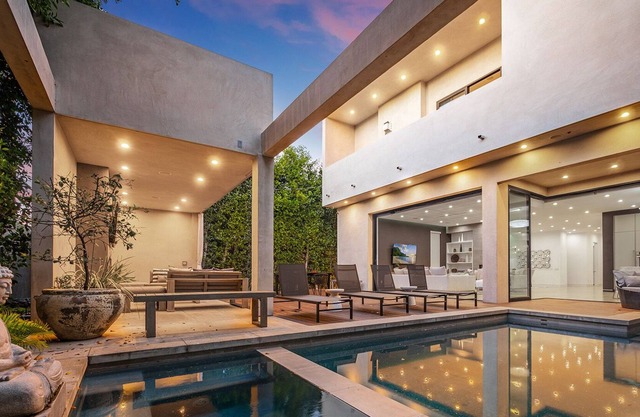 Sycamore Villa 