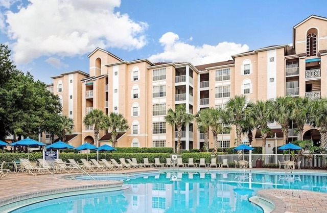 Three Comfortable Units, Mini-Golf and Basketball, Fun! Free Wifi, Theme Parks