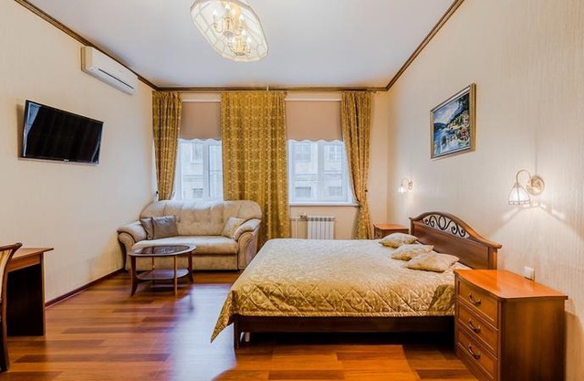 Twin Room Apartment on Nevsky 33