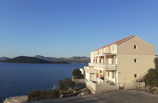Two bedroom apartment near beach Cove Pještata (Pelješac) (A-14440-b)