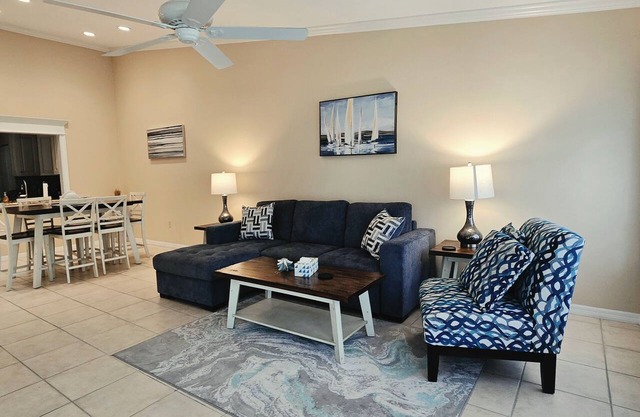 Villa Calmia/Close to Siesta Key/Heated Pool