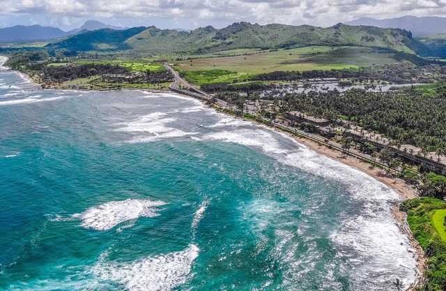 Wailua Bay 