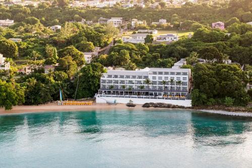 Waves Hotel 