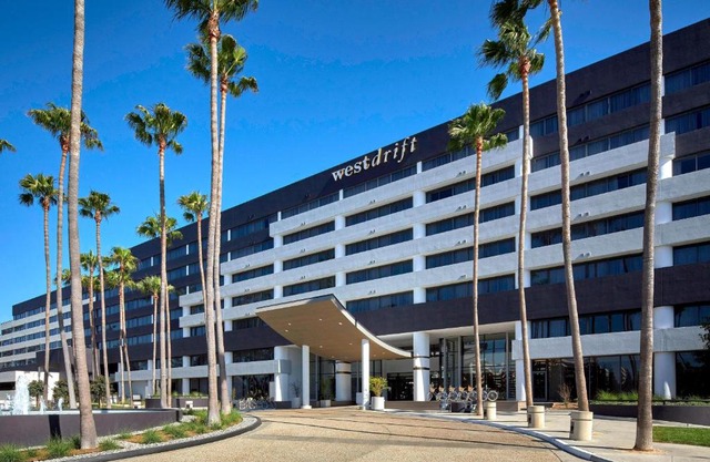 Westdrift Manhattan Beach Autograph 