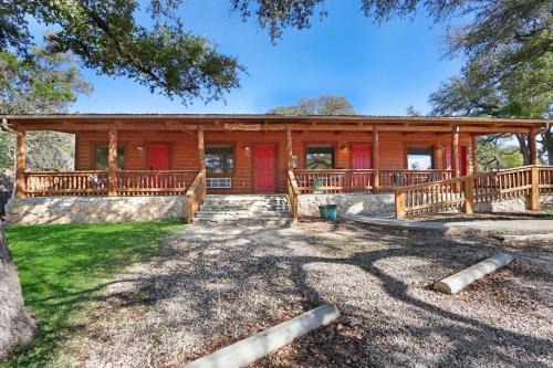 Wimberley Log Resort 