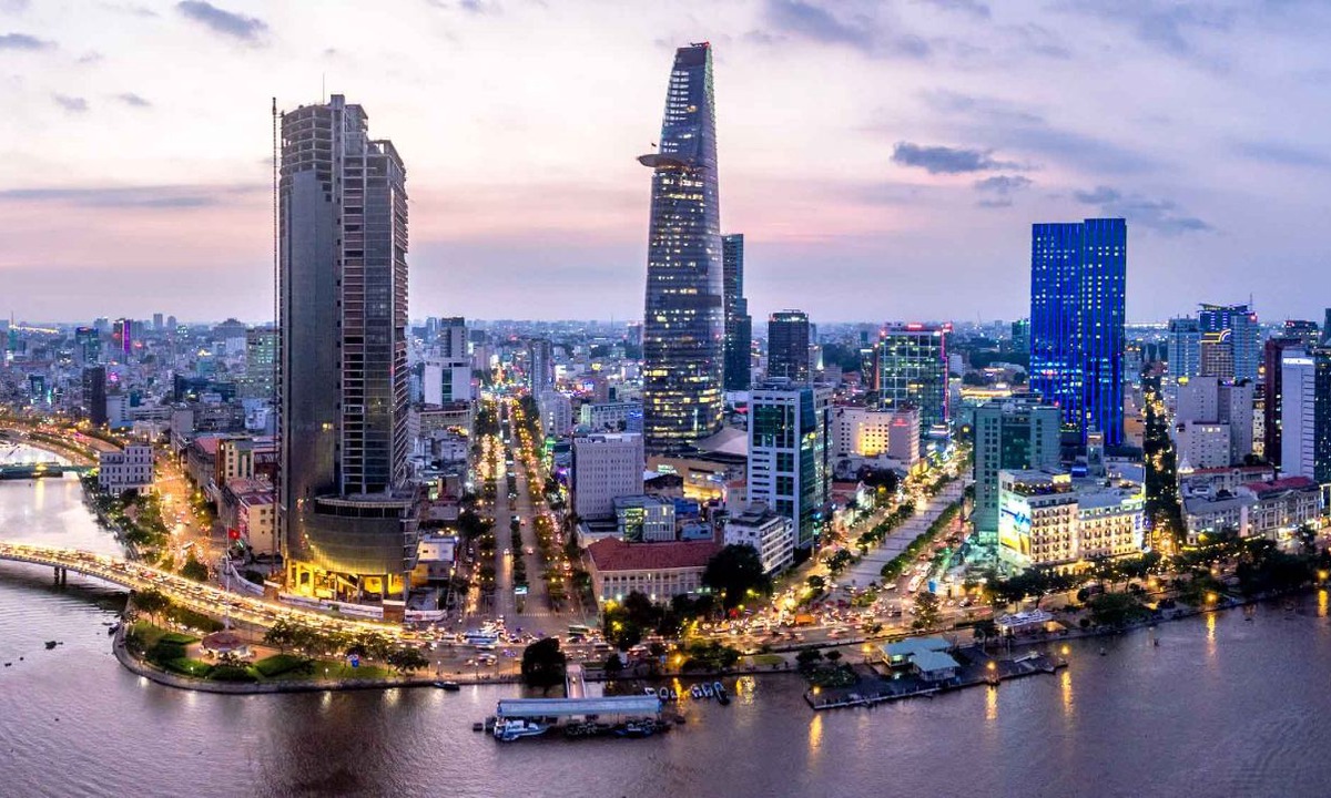 Binh Thanh Hotel | RedDoorz near Gia Dinh International Hospital 4