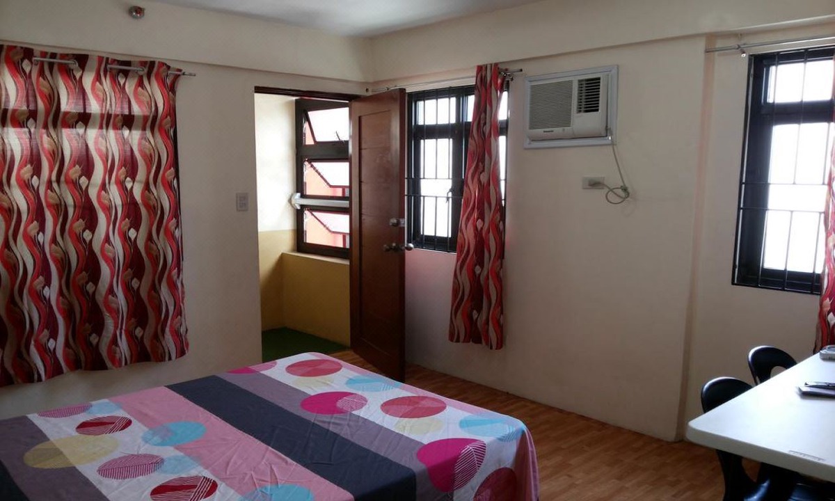 Pio del Pilar Hotel | Budget Studio Unit in Makati