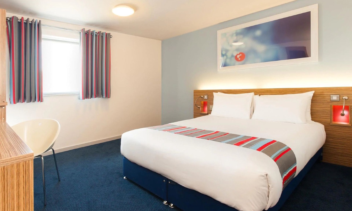 Grove Hotel | Travelodge Kingston upon Thames Central