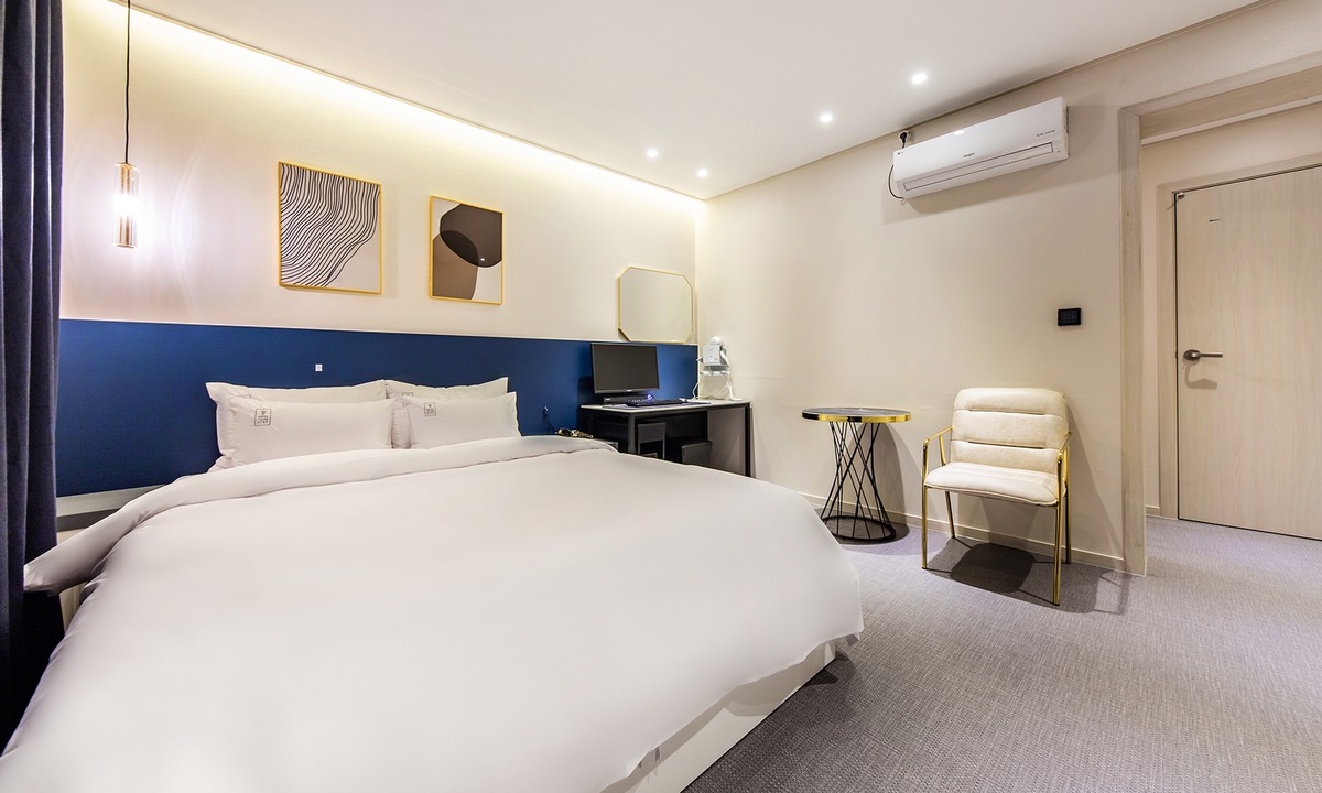 Bongmyeong-dong Hotel | Daejeon Yuseong Stay