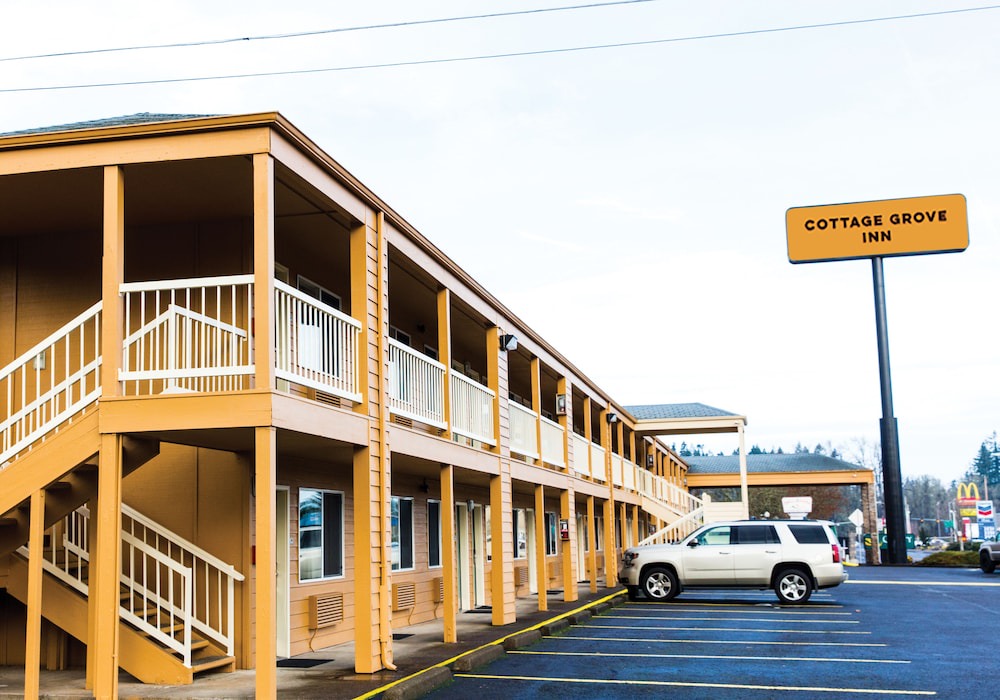 Cottage Grove Hotel | Cottage Grove Inn