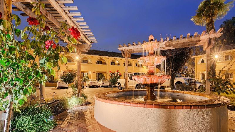 Milpitas Hotel | Best Western Plus Brookside Inn