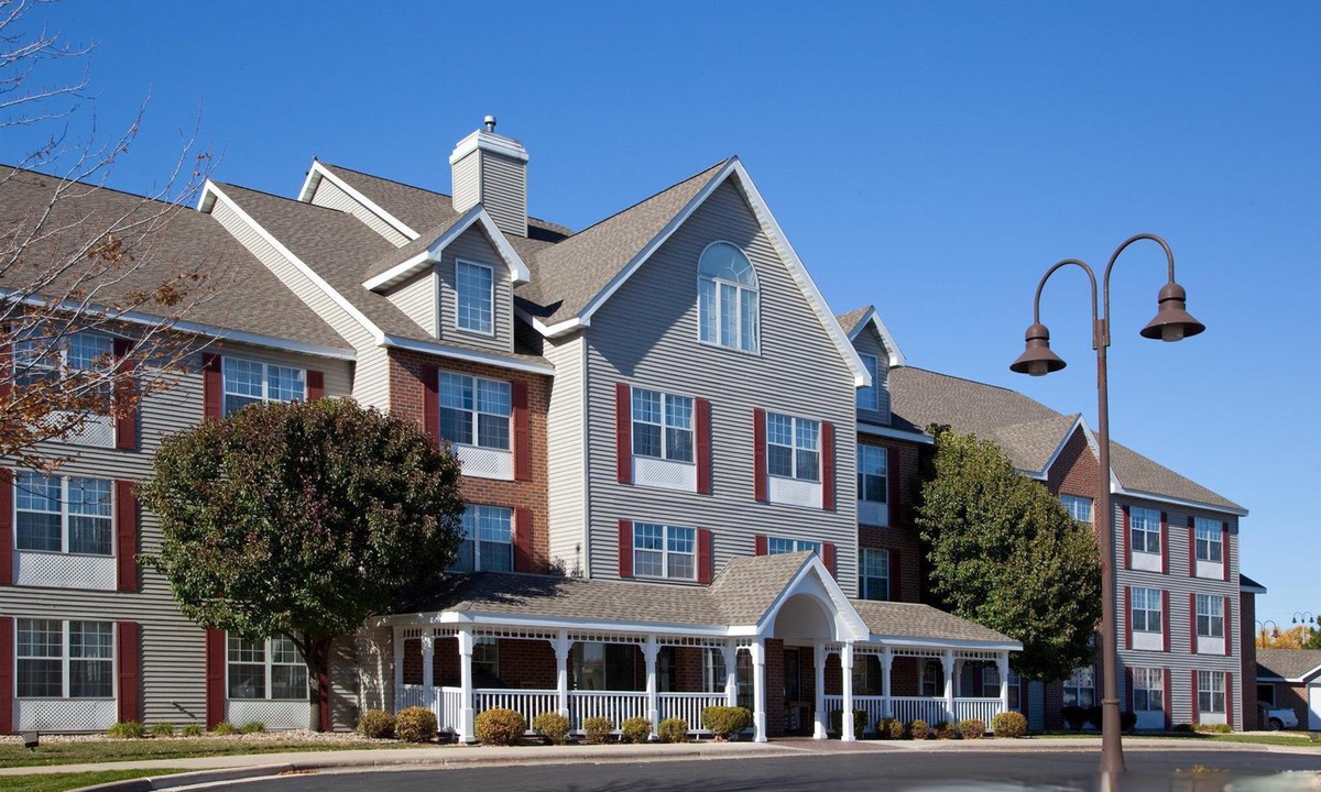 Monona Hotel | Country Inn & Suites by Radisson, Madison, WI