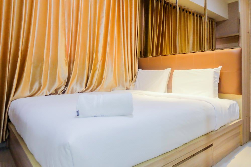 Cikarang Hotel | Best Modern 1Br the Oasis Apartment