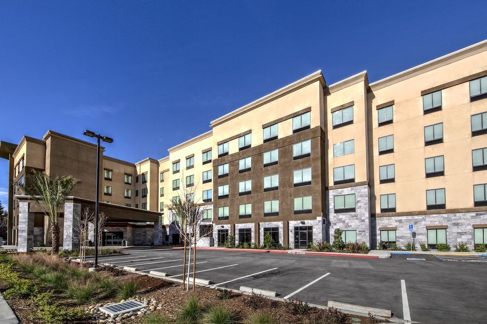 North San Jose Hotel | Hampton Inn & Suites San Jose Airport
