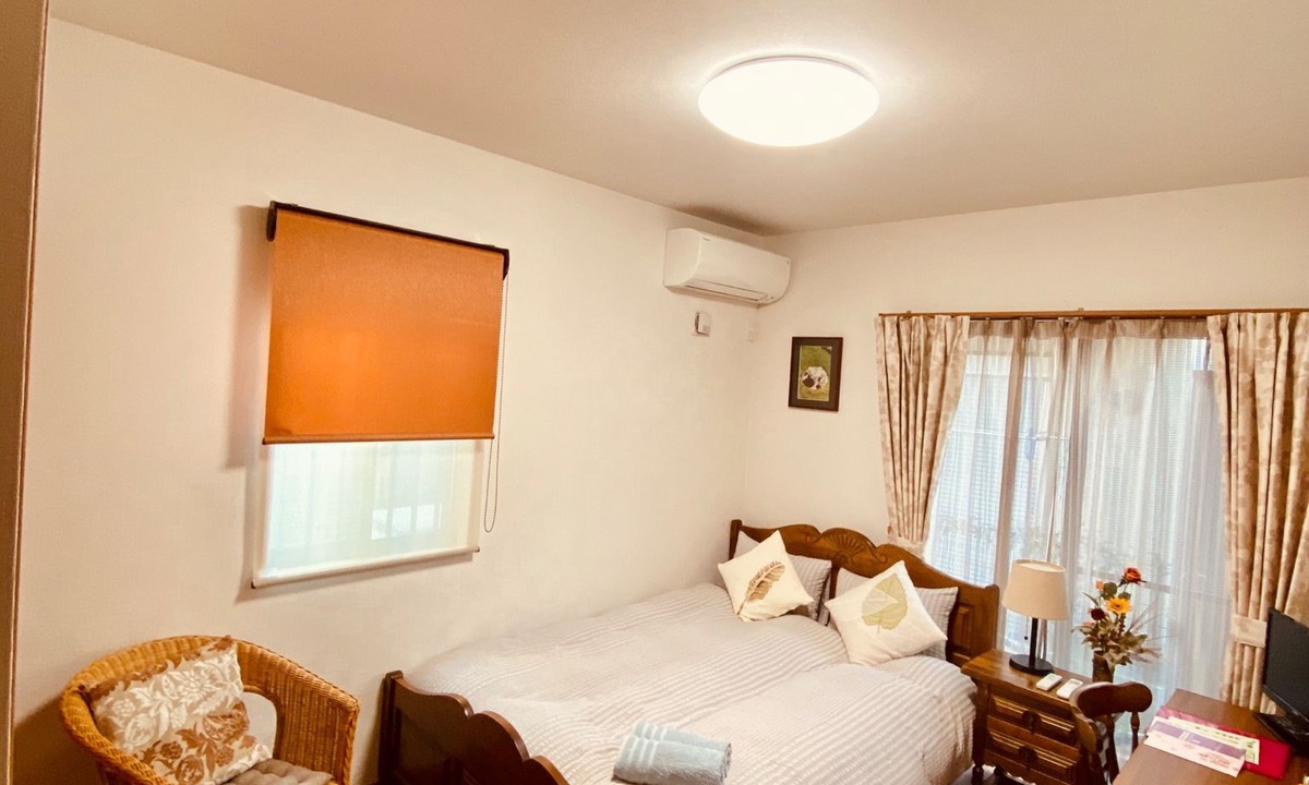 Nakagyo Ward Hotel | HarukaHaruka Studio