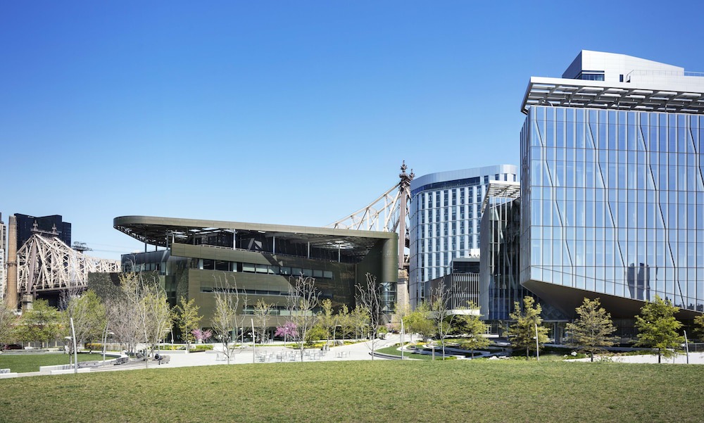 Snyder Square Hotel | Graduate Roosevelt Island
