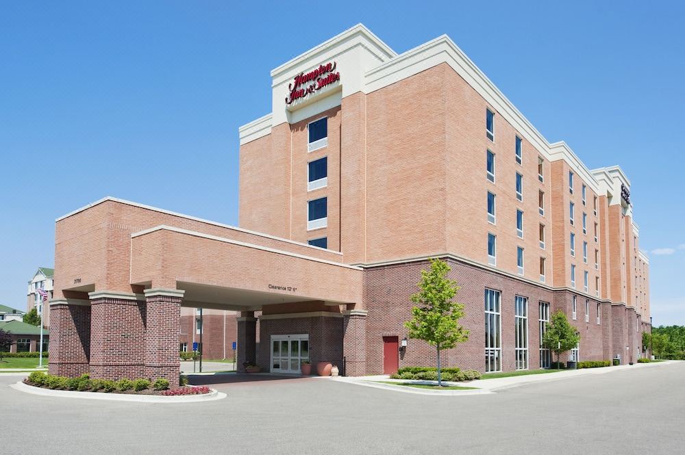 Romulus Hotel | Hampton Inn & Suites Detroit/Airport Romulus