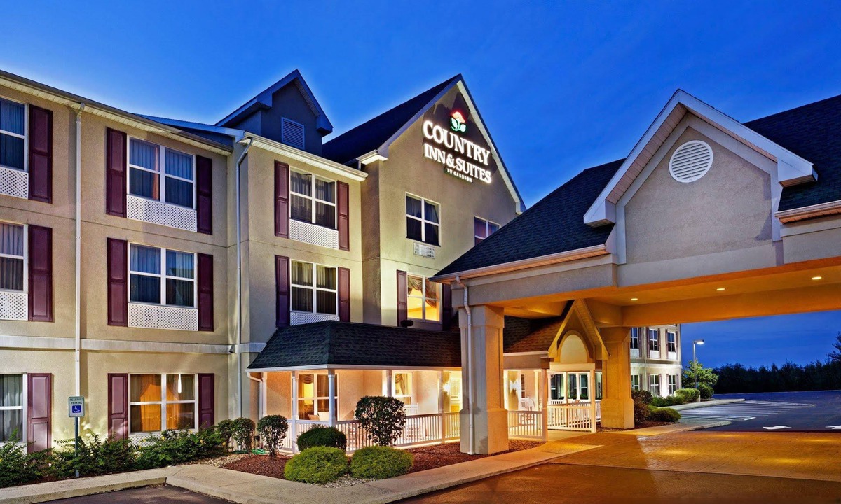 Pottsville Hotel | Country Inn & Suites by Radisson, Frackville (Pottsville), PA