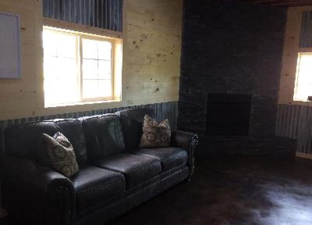 Lewistown Hotel | Big Horse Inn and Suites