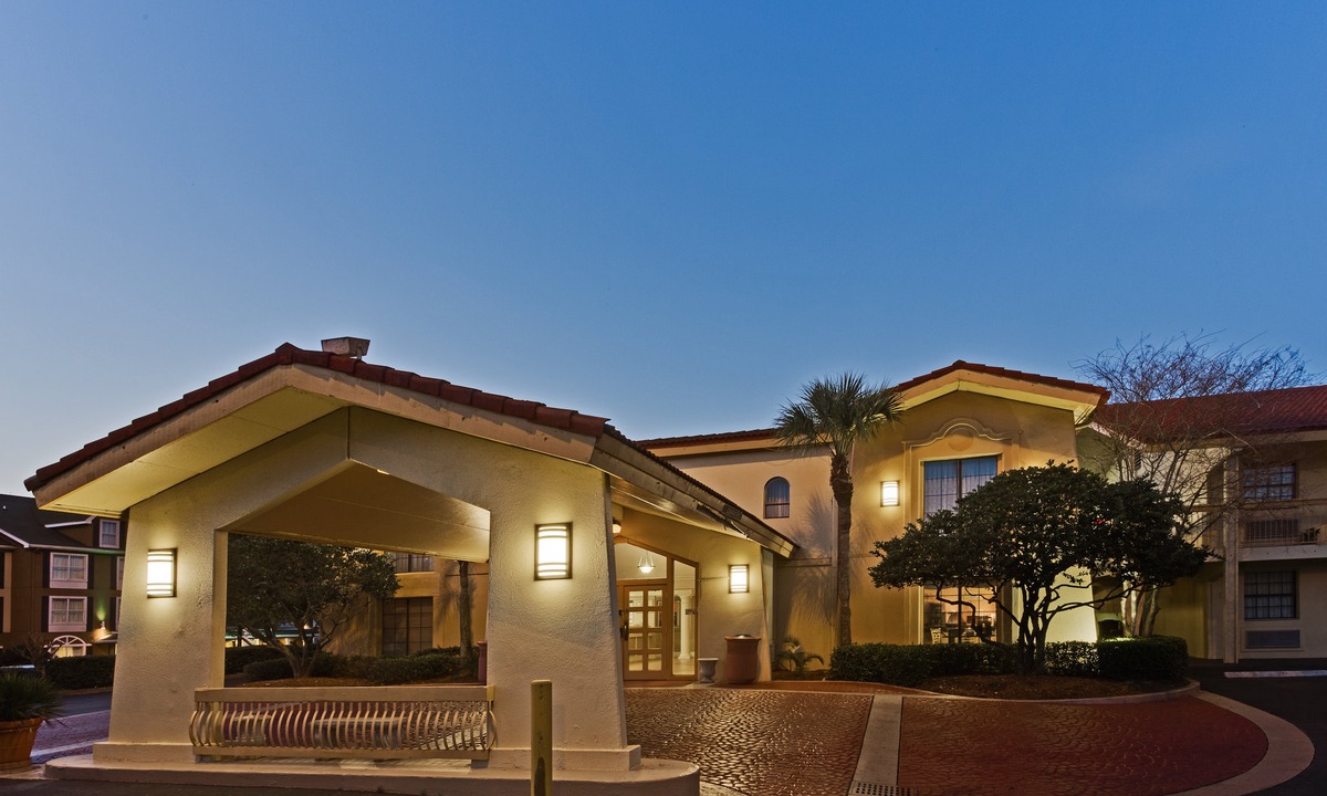 Doctors Inlet Hotel | Baymont by Wyndham Jacksonville Orange Park