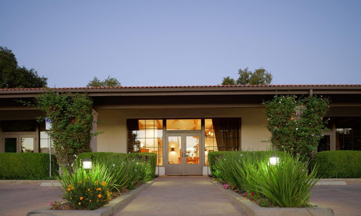 San Diego Country Estates Hotel | Riviera Oaks Resort by Diamond Resorts
