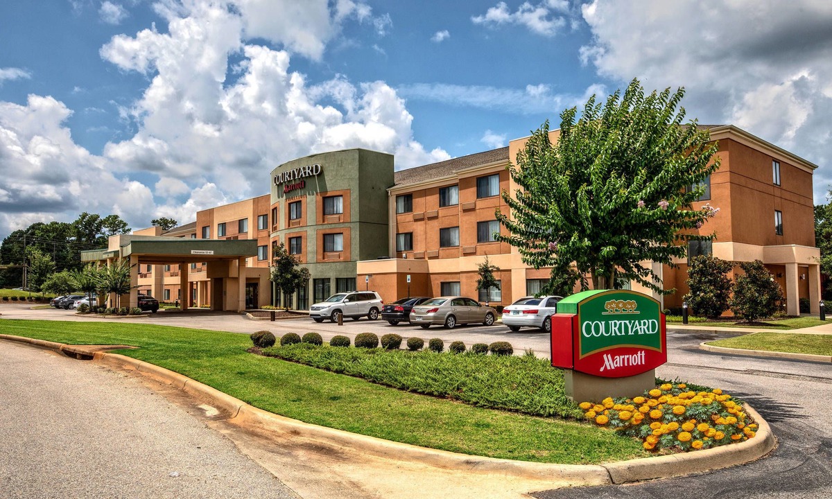 Troy Hotel | Courtyard by Marriott Troy