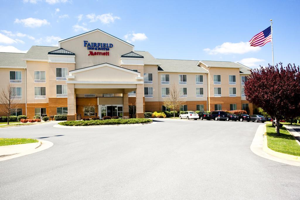 Winchester Hotel | Fairfield Inn and Suites by Marriott Winchester
