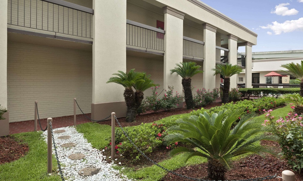 Harvey Hotel | Travelodge by Wyndham New Orleans West Harvey Hotel