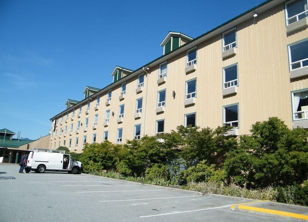 Squamish Hotel | Mountain Retreat