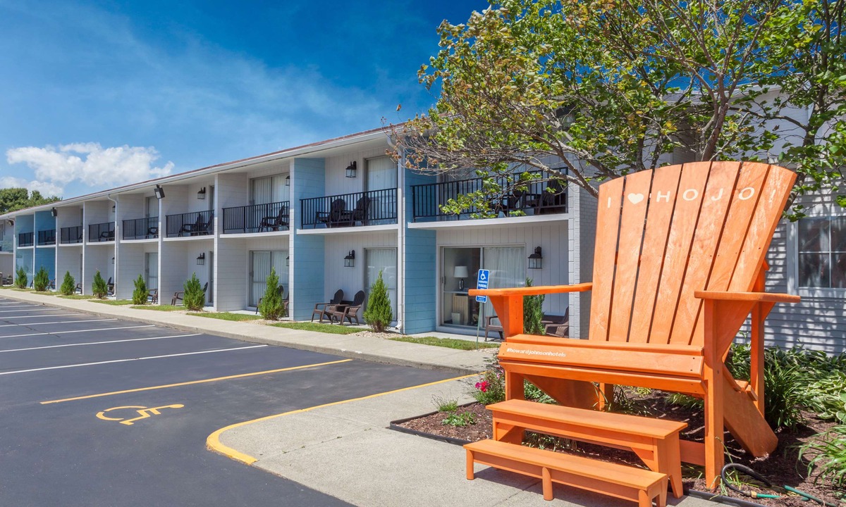 Mystic Hotel | Howard Johnson by Wyndham Mystic