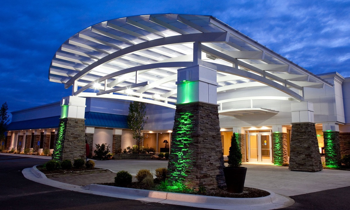 Spring Lake Hotel | Holiday Inn Grand Haven-Spring Lake, an IHG Hotel