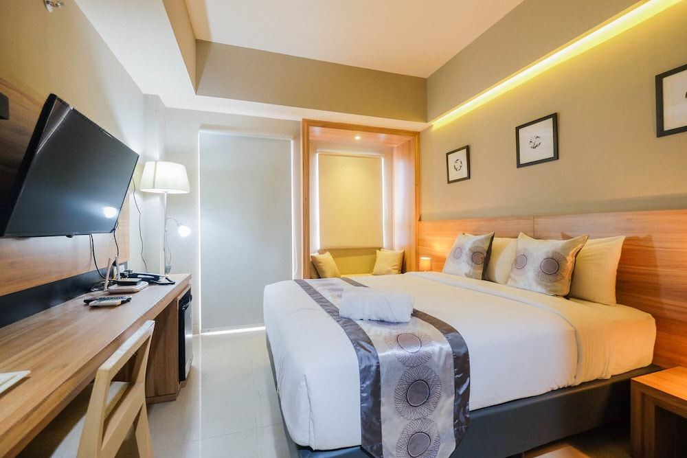 Cikarang Hotel | Comfortable and Fully Furnished Studio Apartment at Mustika Golf Residence
