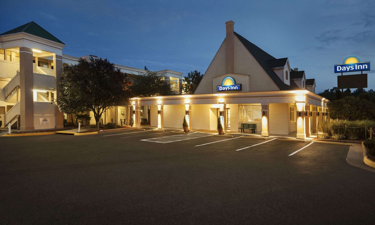 Alexandria West Hotel | Days Inn by Wyndham Alexandria