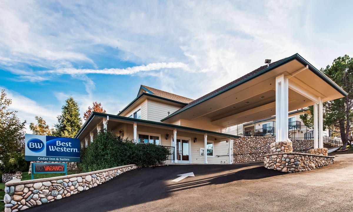 Altaville Hotel | Best Western Cedar Inn & Suites