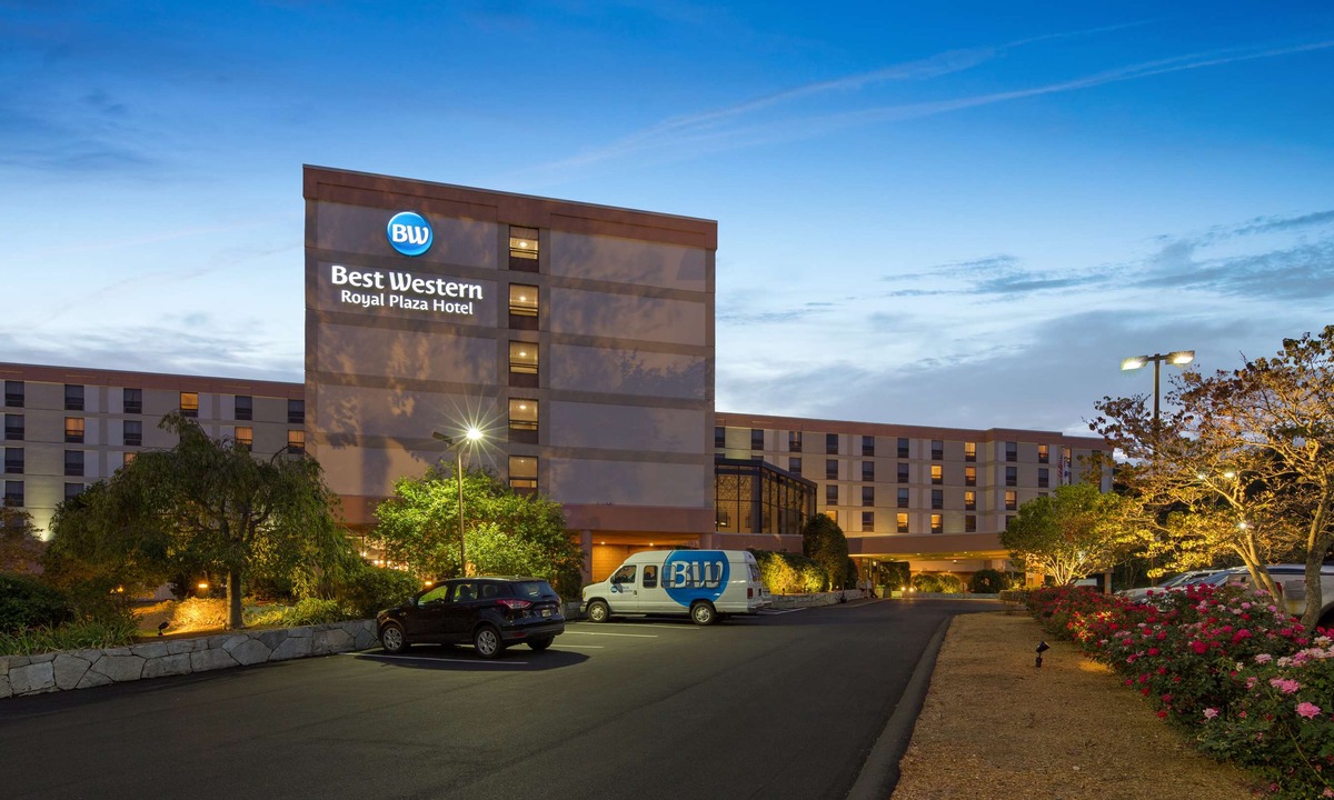 Marlborough Hotel | Best Western Royal Plaza Hotel and Trade Center