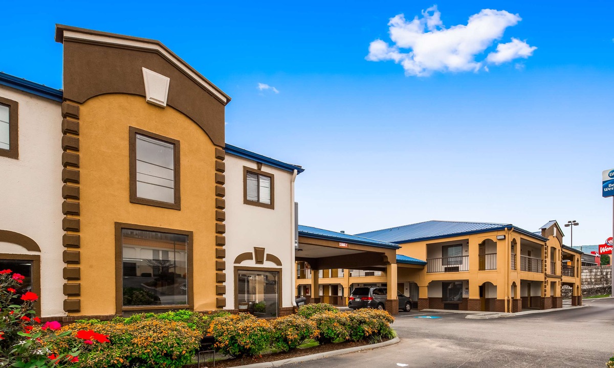 Lookout Valley Neighborhood Association Hotel | Best Western Royal Inn