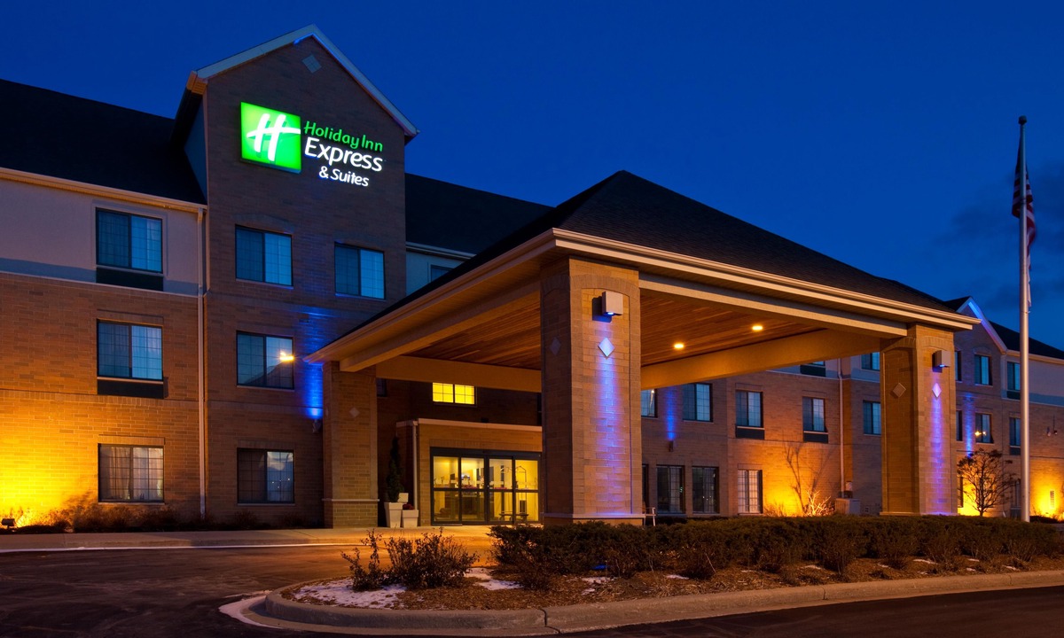Pleasant Prairie Hotel | Holiday Inn Express Hotel & Suites Pleasant Prairie-Kenosha, an Ihg Hotel