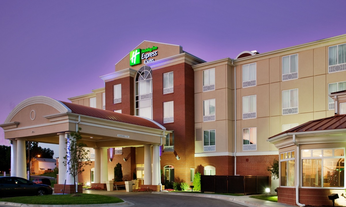 Grandview Hotel | Holiday Inn Express Hotel & Suites Kansas City - Grandview, an Ihg Hotel
