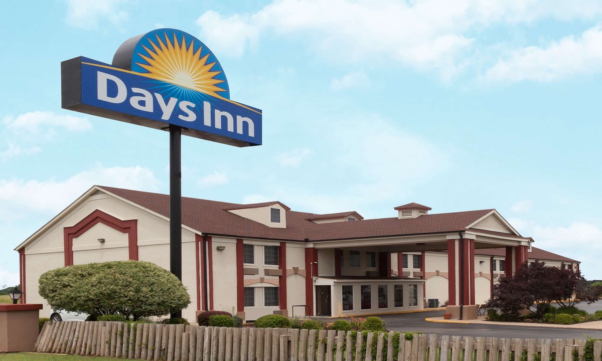 Shawnee Hotel | Days Inn by Wyndham Shawnee