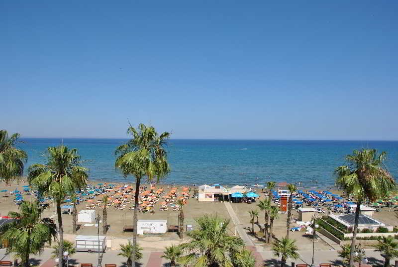 Larnaca City Centre Hotel | Les Palmiers Beach Hotel
