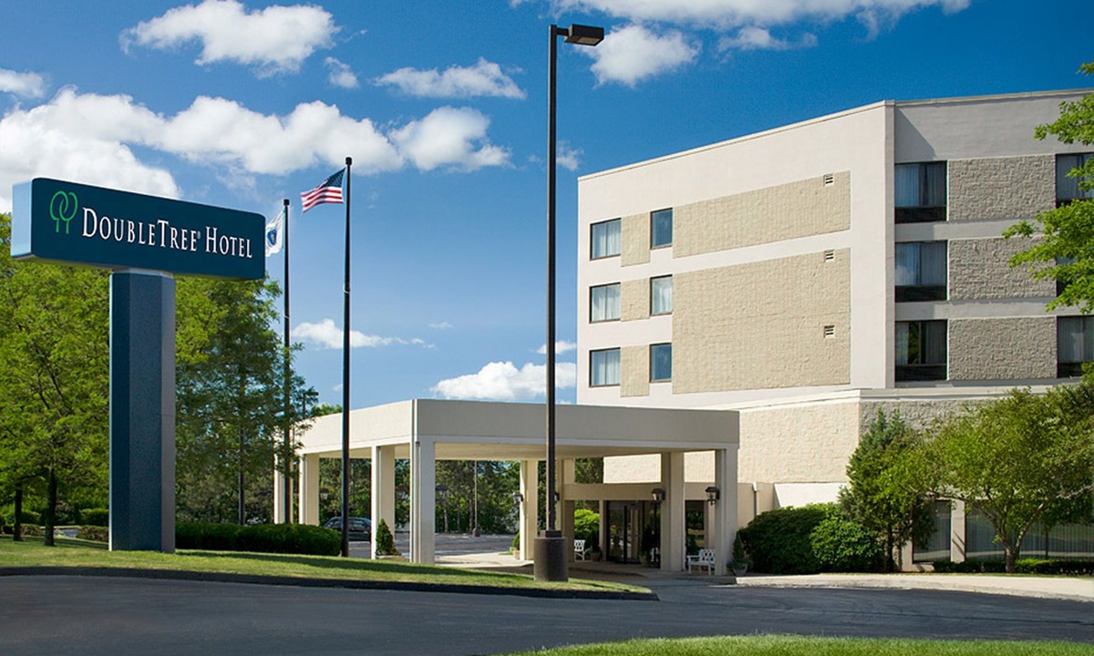Milford Hotel | DoubleTree by Hilton Boston - Milford