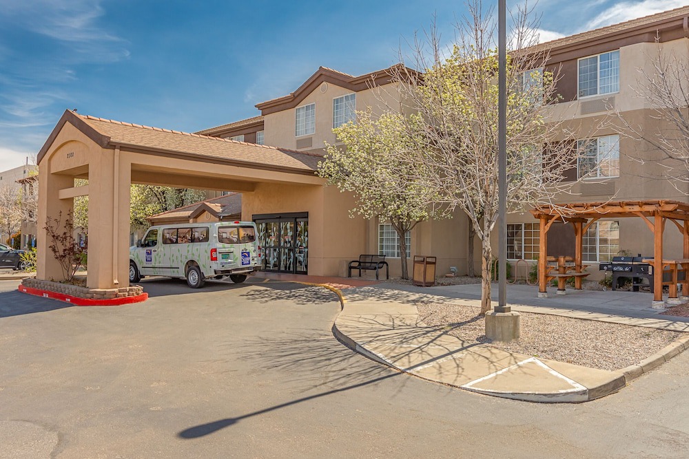 Victory Hills Hotel | Sleep Inn Airport
