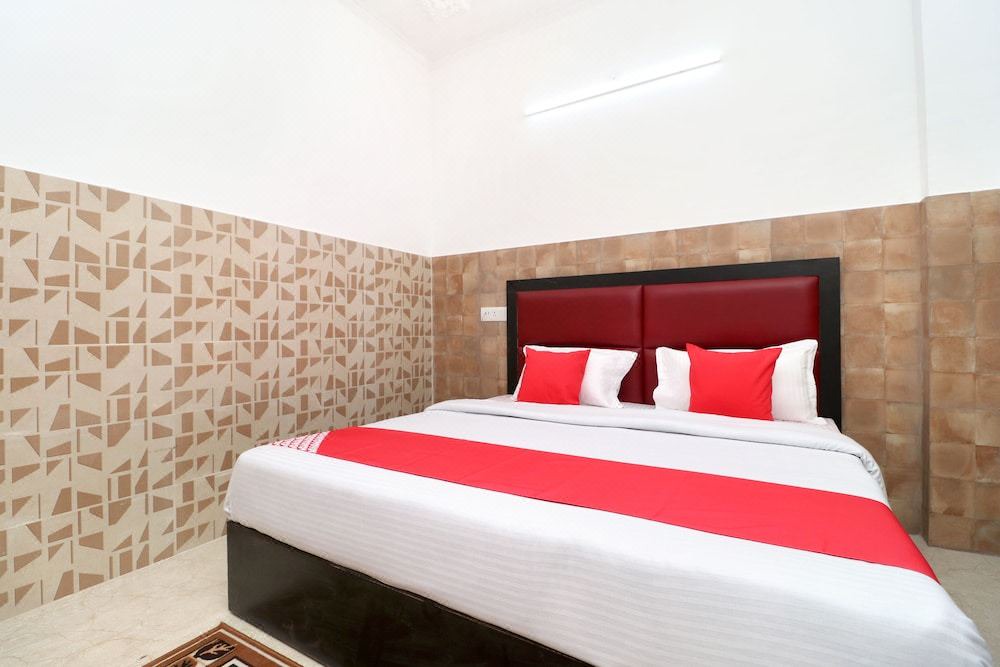 Sector 45 Hotel | OYO 33475 Hotel Orient View