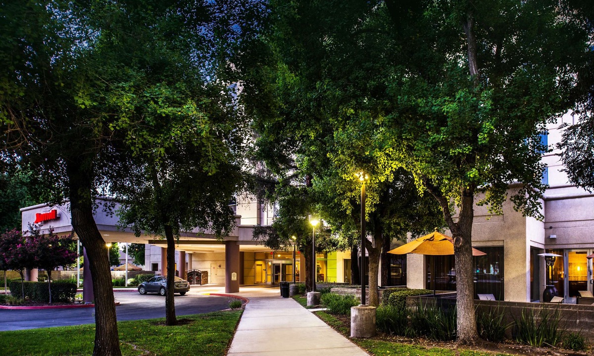 Visalia Hotel | Visalia Marriott at The Convention Center
