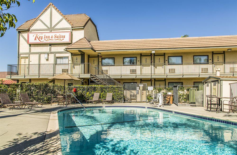 Tustin Hotel | Key Inn and Suites